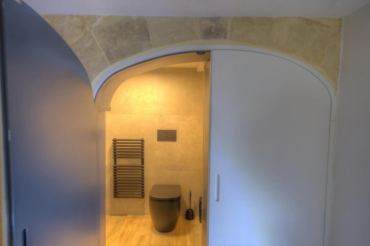 Cute And Modern Duplex Apartment In Ideal Location Rcas1-1 Valletta Exteriör bild