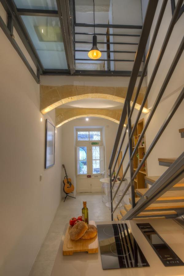 Cute And Modern Duplex Apartment In Ideal Location Rcas1-1 Valletta Exteriör bild