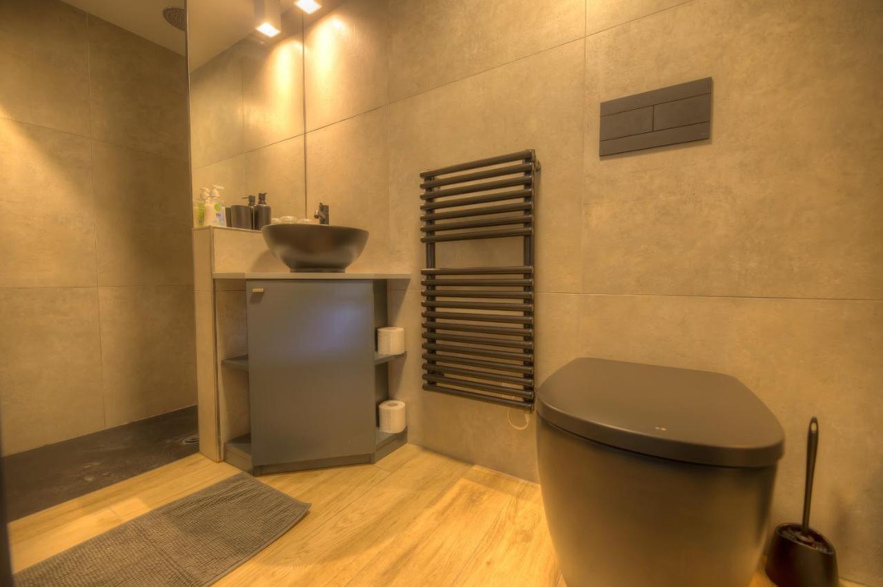 Cute And Modern Duplex Apartment In Ideal Location Rcas1-1 Valletta Exteriör bild